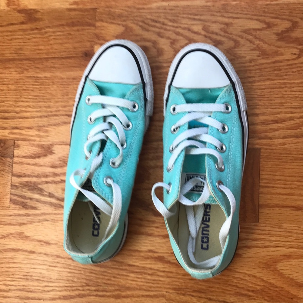 Converse All Star Women’s Size 6